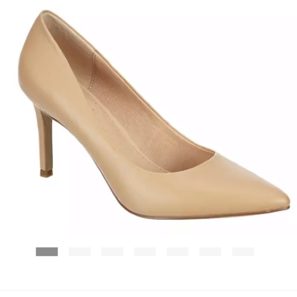 Xappeal Nude Padded Footbed Joya Pointed Pump
